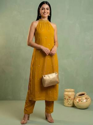 Women Ethnic Motifs Embroidered Regular Thread Work Silk Georgette Kurta with Trousers 1