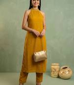 Women Ethnic Motifs Embroidered Regular Thread Work Silk Georgette Kurta with Trousers