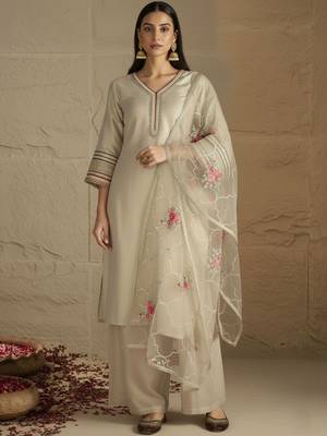 Women Floral Regular Thread Work Kurta with Palazzos & With Dupatta 1