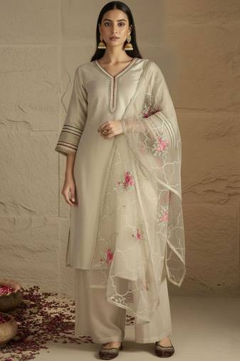 Women Floral Regular Thread Work Kurta with Palazzos & With Dupatta