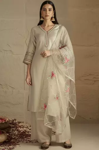 Women Floral Regular Thread Work Kurta with Palazzos & With Dupatta