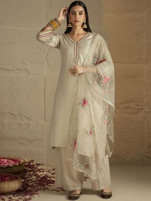 Women Floral Regular Thread Work Kurta with Palazzos & With Dupatta 4