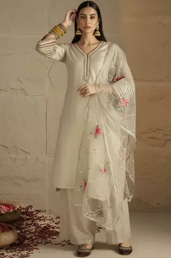 Women Floral Regular Thread Work Kurta with Palazzos & With Dupatta