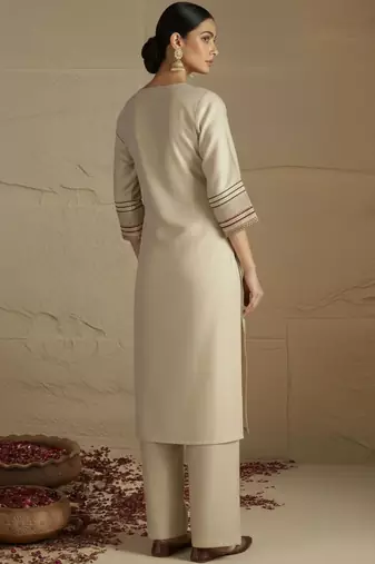 Women Floral Regular Thread Work Kurta with Palazzos & With Dupatta