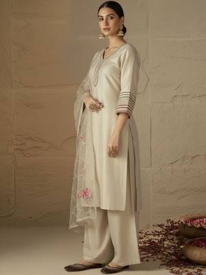 Women Floral Regular Thread Work Kurta with Palazzos & With Dupatta 7