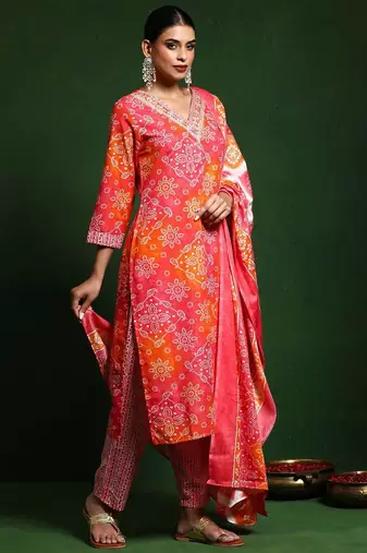 Bandhani Printed V-Neck Thread Work Kurta With Trousers & Dupatta