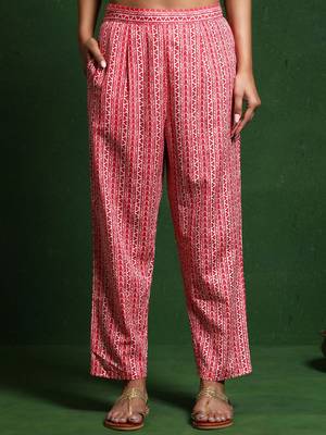 Bandhani Printed V-Neck Thread Work Kurta With Trousers & Dupatta 7