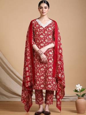 Women Floral Printed Regular Chikankari Kurta with Trousers & With Dupatta 3