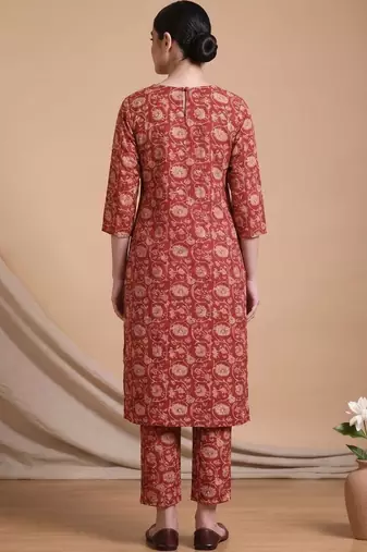 Women Floral Printed Regular Chikankari Kurta with Trousers & With Dupatta