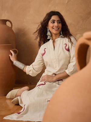 Women Ethnic Motifs Embroidered Regular Thread Work Kurta with Trousers 6