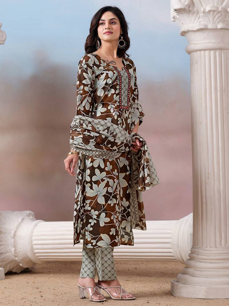 Women Floral Printed Regular Kurta with Trousers & With Dupatta