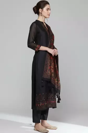 Women Regular Chanderi Silk Kurta with Trousers & With Dupatta