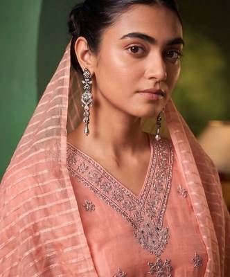 Women Ethnic Motifs Embroidered Regular Thread Work Kurta with Trousers & With Dupatta 2