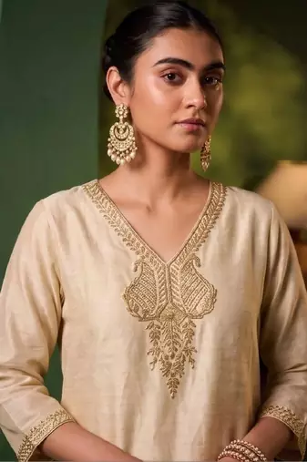 Women Ethnic Motifs Embroidered Regular Thread Work Kurta with Trousers & With Dupatta