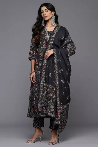 Floral Printed Sequinned Kurta With Trousers & Dupatta