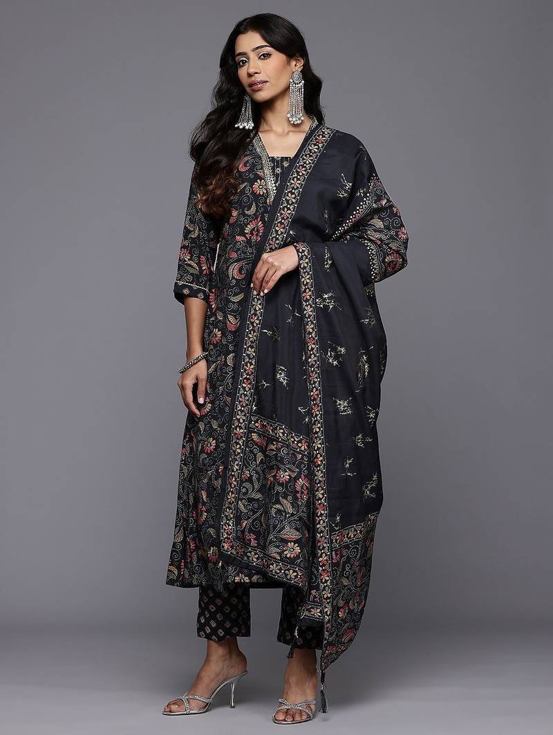 Floral Printed Sequinned Kurta With Trousers & Dupatta