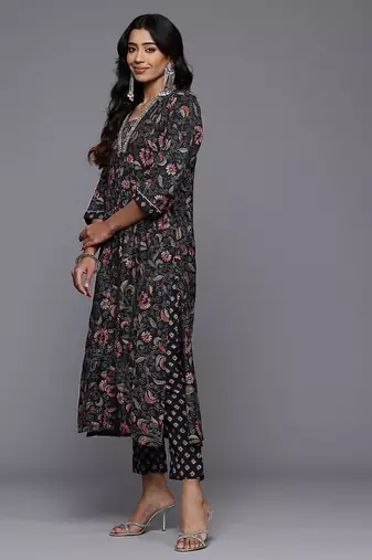 Floral Printed Sequinned Kurta With Trousers & Dupatta