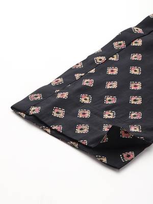 Floral Printed Sequinned Kurta With Trousers & Dupatta 8