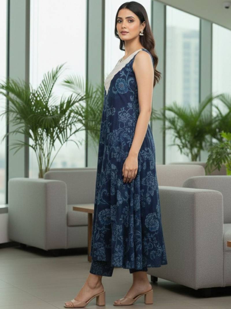 Women Floral Printed Regular Thread Work Pure Cotton Kurta with Trousers