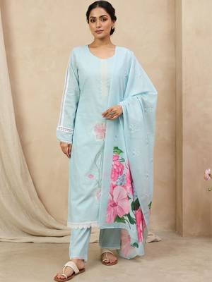 Women Floral Regular Thread Work Kurta with Trousers & With Dupatta 1