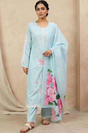 Women Floral Regular Thread Work Kurta with Trousers & With Dupatta