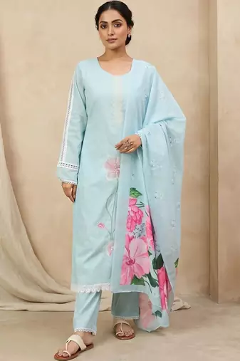 Women Floral Regular Thread Work Kurta with Trousers & With Dupatta