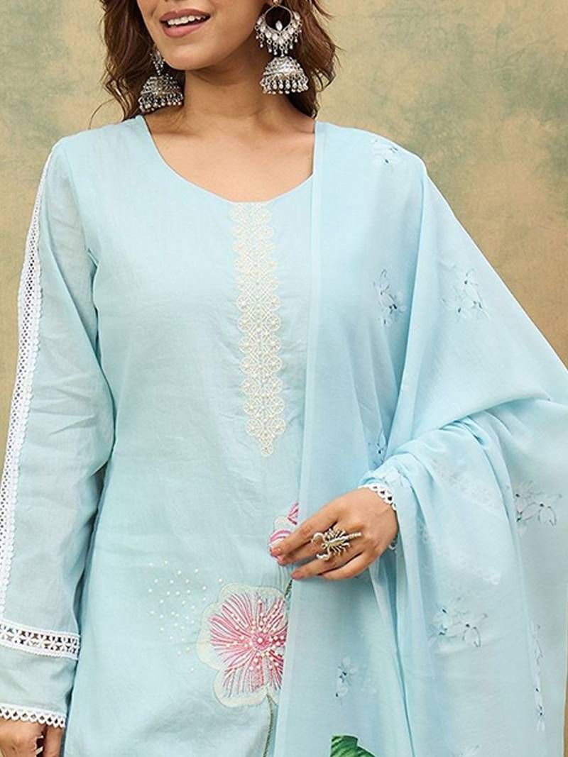 Women Textured Embroidered Kurta with Trousers & Dupatta