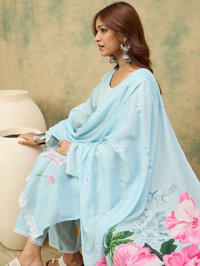 Women Textured Embroidered Kurta with Trousers & Dupatta