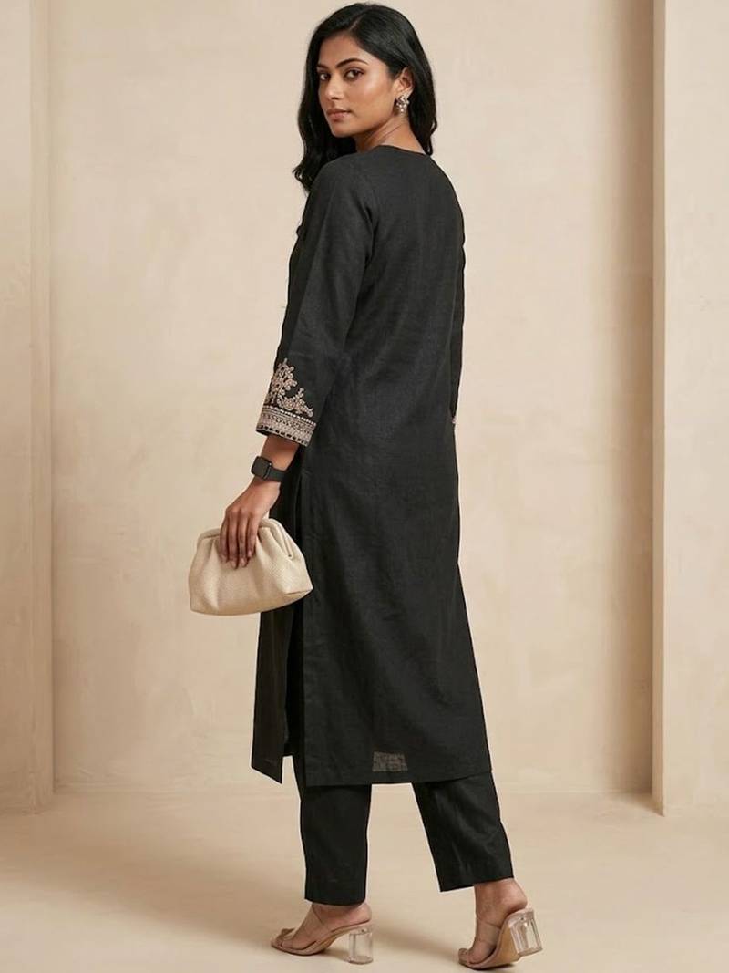 Women Regular Kurta with Trousers