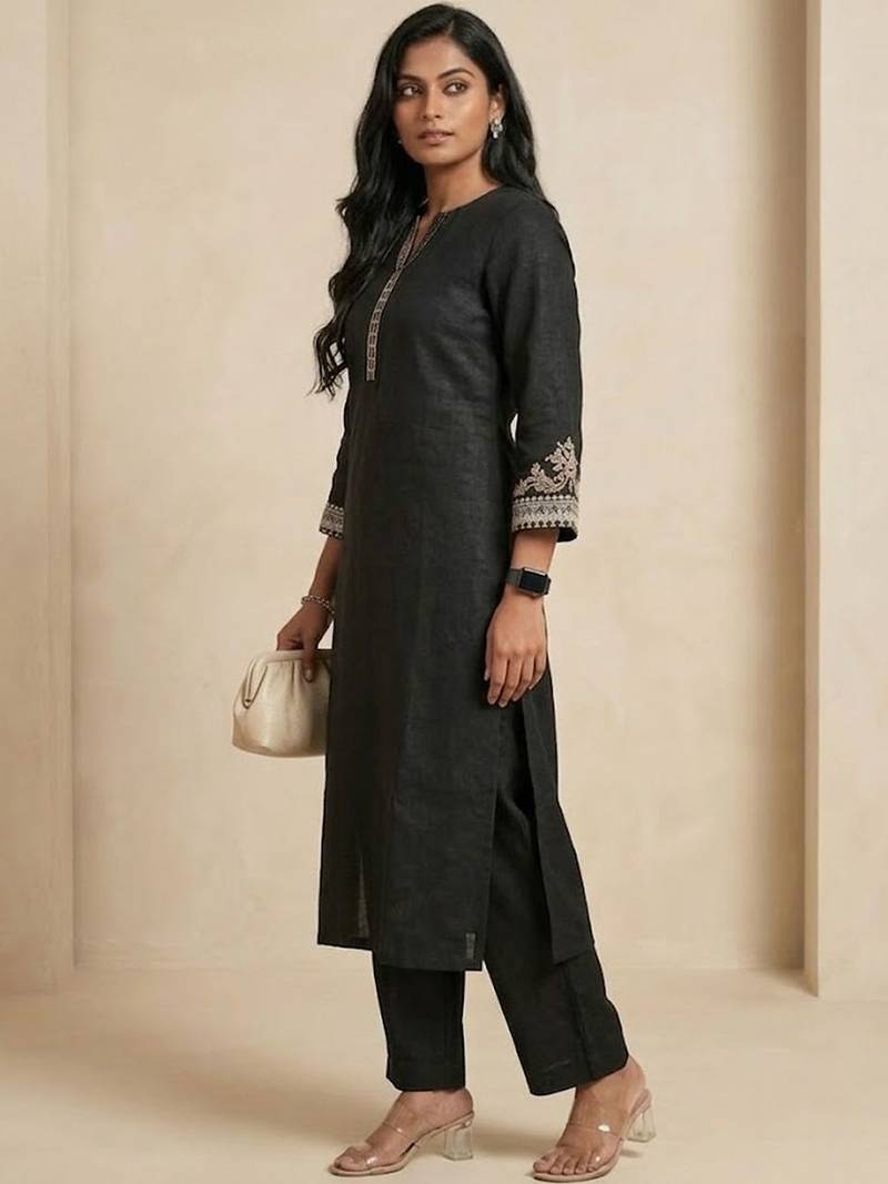 Women Regular Kurta with Trousers