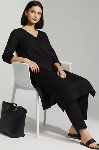 Women Regular Kurta with Trousers