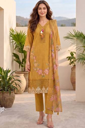 Women Floral Embroidered Regular Thread Work Pure Cotton Kurta with Trousers & With Dupatta