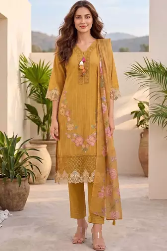 Women Floral Embroidered Regular Thread Work Pure Cotton Kurta with Trousers & With Dupatta