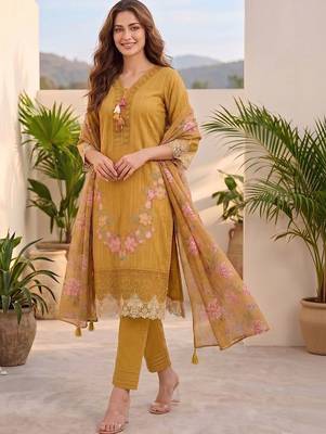 Women Floral Embroidered Regular Thread Work Pure Cotton Kurta with Trousers & With Dupatta 4