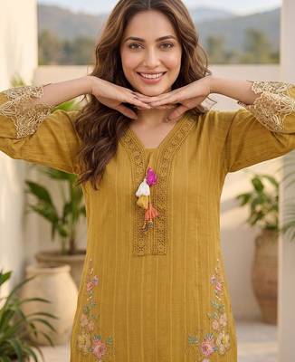 Women Floral Embroidered Regular Thread Work Pure Cotton Kurta with Trousers & With Dupatta 7