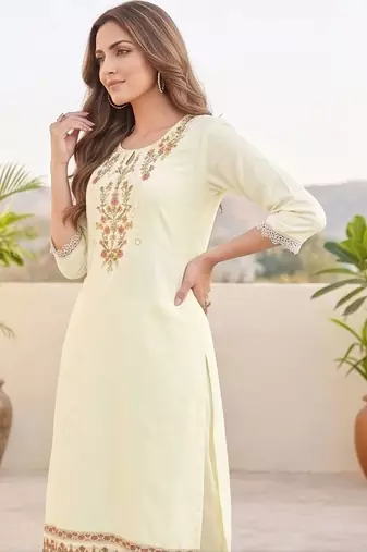 Women Floral Embroidered Regular Thread Work Kurta with Patiala & With Dupatta