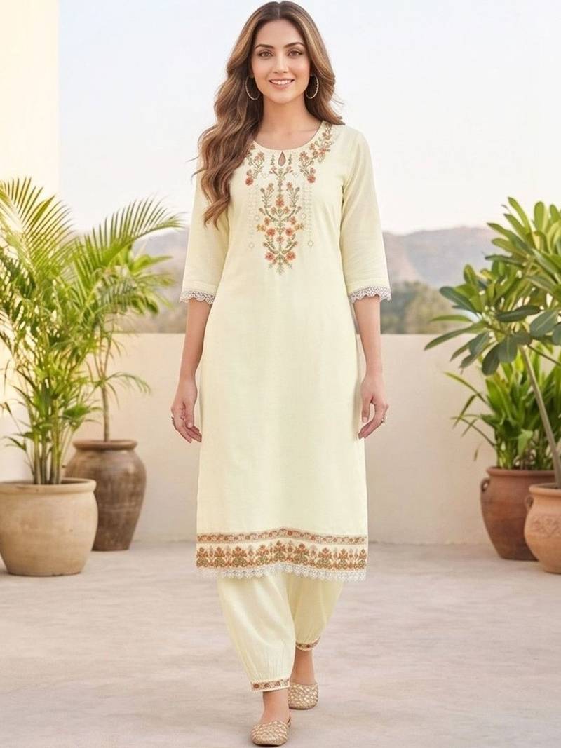 Women Floral Embroidered Regular Thread Work Kurta with Patiala & With Dupatta