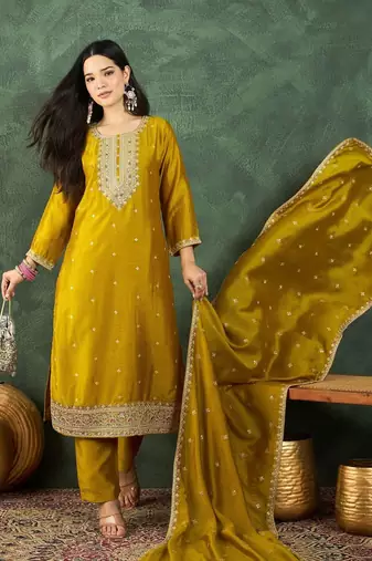 Women Ethnic Motifs Embroidered Regular Thread Work Kurta with Trousers & With Dupatta