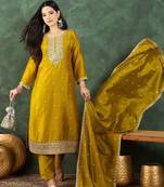 Women Ethnic Motifs Embroidered Regular Thread Work Kurta with Trousers & With Dupatta