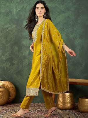 Women Ethnic Motifs Embroidered Regular Thread Work Kurta with Trousers & With Dupatta 5