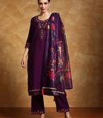 Women Floral Yoke Design Regular Thread Work Kurta with Trousers & With Dupatta