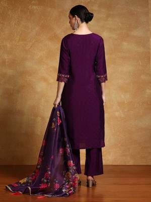 Women Floral Yoke Design Regular Thread Work Kurta with Trousers & With Dupatta 5