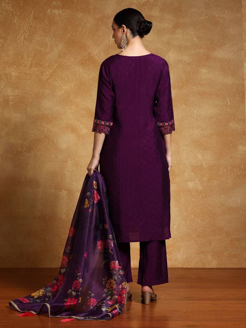 Women Floral Yoke Design Regular Thread Work Kurta with Trousers & With Dupatta