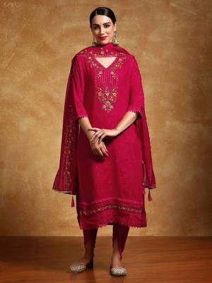 Women Floral Embroidered Regular Kurta with Trousers & With Dupatta 3