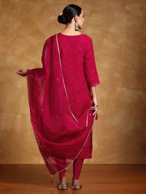 Women Floral Embroidered Regular Kurta with Trousers & With Dupatta 5