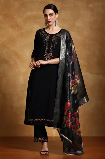 Women Floral Embroidered Regular Thread Work Kurta with Trousers & With Dupatta