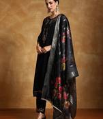 Women Floral Embroidered Regular Thread Work Kurta with Trousers & With Dupatta