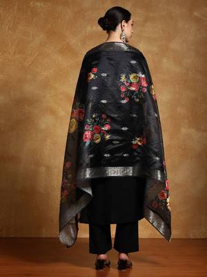 Women Floral Embroidered Regular Thread Work Kurta with Trousers & With Dupatta 5