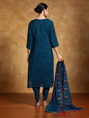 Women Floral Embroidered Regular Kurta with Trousers & With Dupatta 5