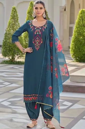 Floral Yoke Design Thread Work Straight Kurta With Salwar & Dupatta